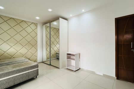 Casa para alugar com 60m², 2 quartos e sem vaga Casa para alugar com 60m², 2 quartos e sem vagaSuíte