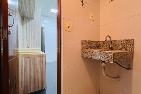 Casa para alugar com 60m², 2 quartos e sem vaga Casa para alugar com 60m², 2 quartos e sem vagaBanheiro