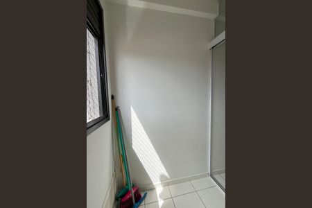 Apartamento à venda com 45m², 2 quartos e 1 vaga Apartamento à venda com 45m², 2 quartos e 1 vagaÁrea de Serviço
