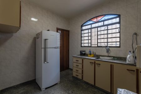 Casa à venda com 360m², 3 quartos e 2 vagasCozinha
