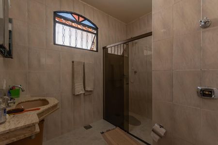 Casa à venda com 360m², 3 quartos e 2 vagasBanheiro Suíte