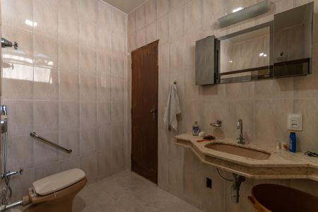 Casa à venda com 360m², 3 quartos e 2 vagasBanheiro Suíte