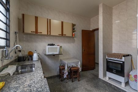Casa à venda com 360m², 3 quartos e 2 vagasCozinha