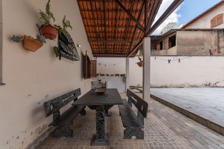 Casa à venda com 360m², 3 quartos e 2 vagasÁrea de Serviço