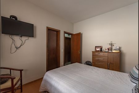 Casa à venda com 360m², 3 quartos e 2 vagasSuíte