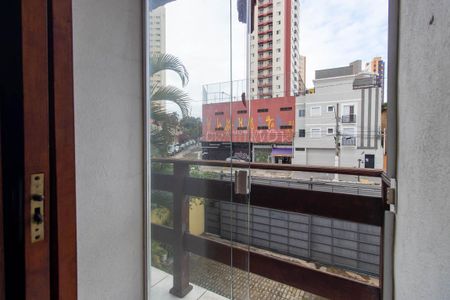 Casa à venda com 265m², 5 quartos e 3 vagas Casa à venda com 265m², 5 quartos e 3 vagasSacada Quarto 1