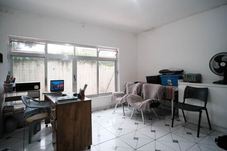 Casa à venda com 294m², 3 quartos e 7 vagasEscritório