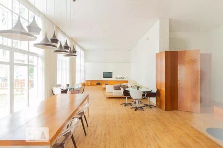 Apartamento para alugar com 66m², 2 quartos e 1 vagaÁrea comum - Salão de festas