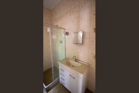 Casa à venda com 180m², 4 quartos e 1 vaga Casa à venda com 180m², 4 quartos e 1 vagaBanheiro