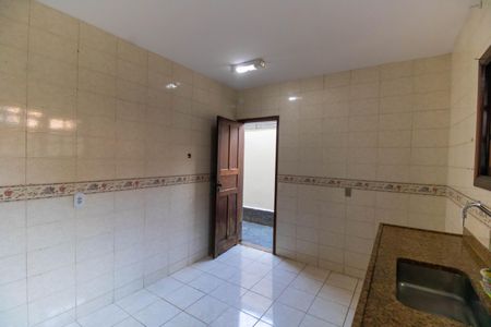 Casa de condomínio para alugar com 74m², 2 quartos e 1 vagaCozinha