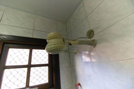 Casa de condomínio para alugar com 74m², 2 quartos e 1 vagaChuveiro