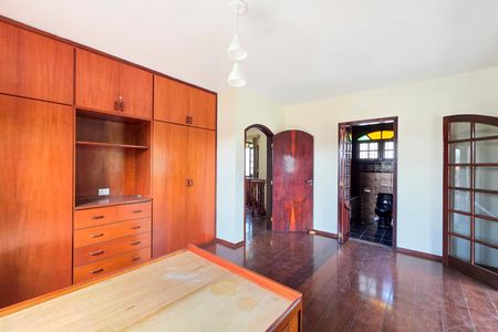 Casa para alugar com 236m², 3 quartos e 2 vagasSuíte