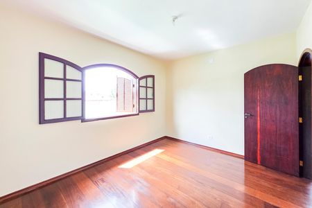Casa para alugar com 236m², 3 quartos e 2 vagasQuarto 1