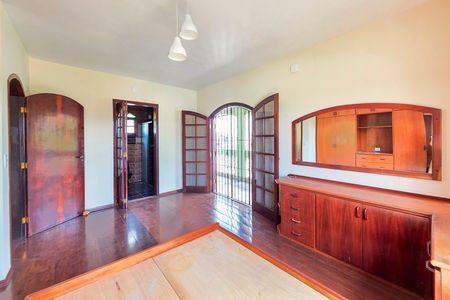 Casa para alugar com 236m², 3 quartos e 2 vagasSuíte
