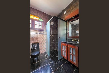 Casa para alugar com 236m², 3 quartos e 2 vagasBanheiro da Suíte