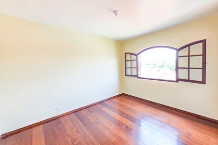 Casa para alugar com 236m², 3 quartos e 2 vagasQuarto 2
