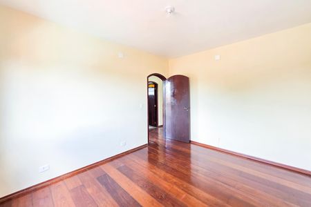 Casa para alugar com 236m², 3 quartos e 2 vagasQuarto 2