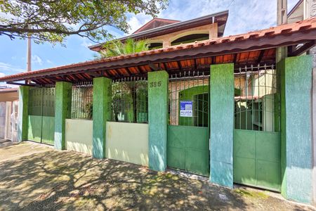 Casa para alugar com 236m², 3 quartos e 2 vagasFachada e Plaquinha