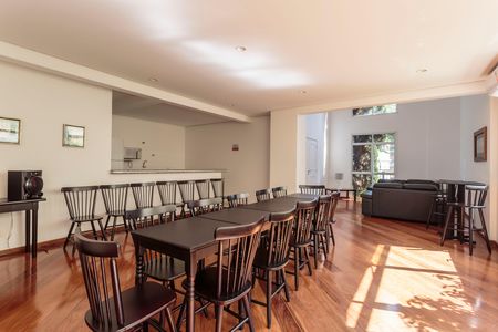 Apartamento à venda com 110m², 3 quartos e 3 vagas Apartamento à venda com 110m², 3 quartos e 3 vagasÁrea comum - Salão de festas
