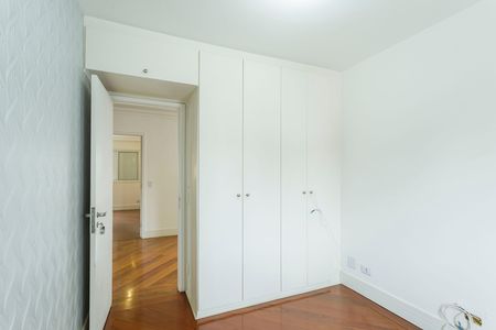 Apartamento à venda com 110m², 3 quartos e 3 vagas Apartamento à venda com 110m², 3 quartos e 3 vagasQuarto 1