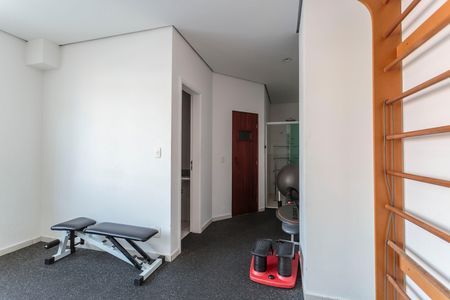 Apartamento à venda com 110m², 3 quartos e 3 vagas Apartamento à venda com 110m², 3 quartos e 3 vagasÁrea comum - Academia