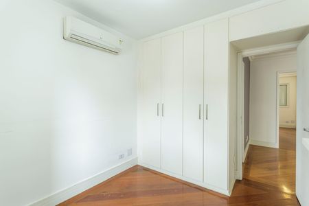 Apartamento à venda com 110m², 3 quartos e 3 vagas Apartamento à venda com 110m², 3 quartos e 3 vagasQuarto 2