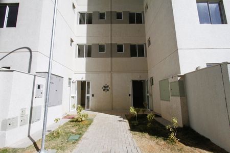 Apartamento para alugar com 47m², 2 quartos e 1 vagaFachada do bloco