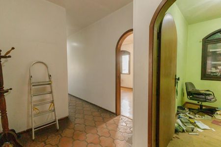 Casa para alugar com 500m², 7 quartos e 2 vagasCorredor