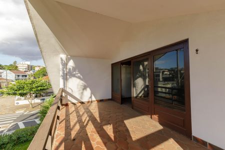 Casa para alugar com 500m², 7 quartos e 2 vagasSacada