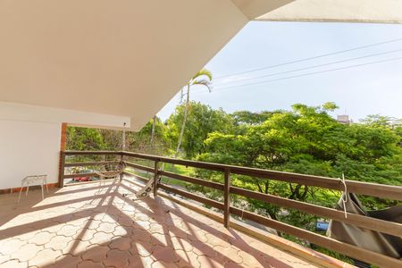 Casa para alugar com 500m², 7 quartos e 2 vagasSacada