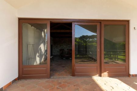 Casa para alugar com 500m², 7 quartos e 2 vagasSacada