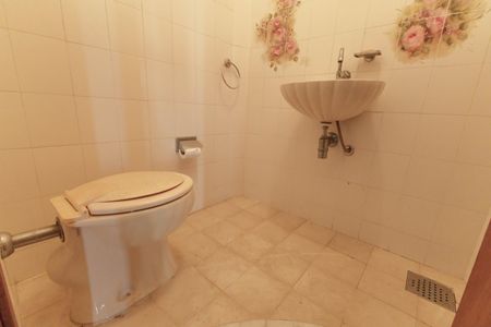 Casa para alugar com 500m², 7 quartos e 2 vagasBanheiro 