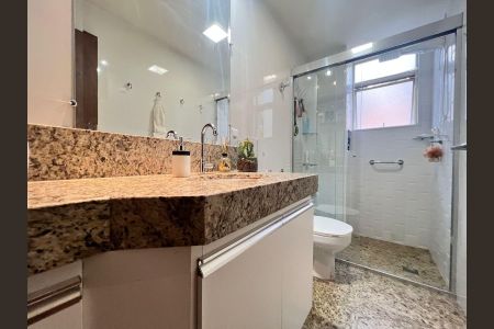 Apartamento à venda com 210m², 4 quartos e 3 vagasBanheiro