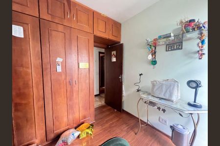 Apartamento à venda com 210m², 4 quartos e 3 vagasQuarto 2