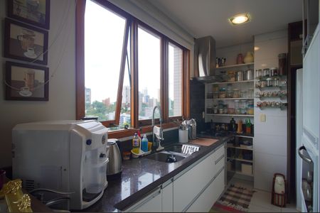 Apartamento à venda com 215m², 2 quartos e 2 vagasCozinha