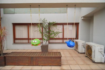 Apartamento à venda com 215m², 2 quartos e 2 vagasÁrea comum - Playground