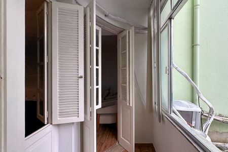 Apartamento à venda com 54m², 1 quarto e sem vaga Apartamento à venda com 54m², 1 quarto e sem vagaSala