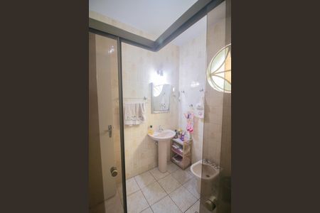 Casa à venda com 360m², 5 quartos e 4 vagasBanheiro Social