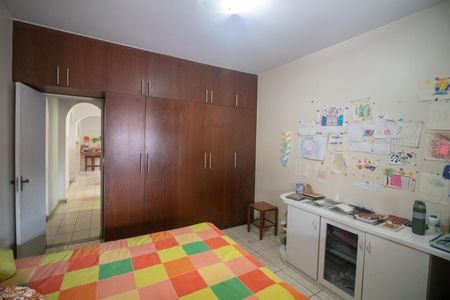 Casa à venda com 360m², 5 quartos e 4 vagasQuarto