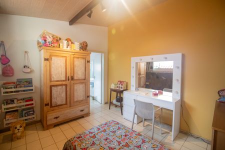 Casa à venda com 360m², 5 quartos e 4 vagasSuíte 2