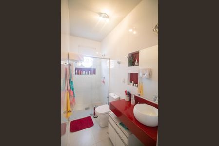 Casa à venda com 360m², 5 quartos e 4 vagasBanheiro da Suíte 1