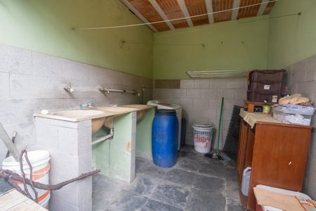 Casa à venda com 360m², 5 quartos e 4 vagasÁrea de Serviço