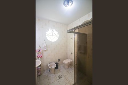 Casa à venda com 360m², 5 quartos e 4 vagasBanheiro Social