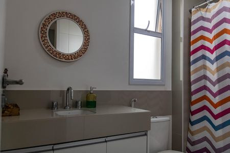 Apartamento para alugar com 93m², 3 quartos e 2 vagasBanheiro Social