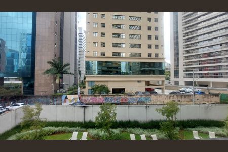 Studio para alugar com 43m², 1 quarto e 1 vaga Studio para alugar com 43m², 1 quarto e 1 vagaVista da Sacada