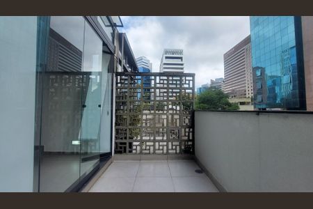 Studio para alugar com 43m², 1 quarto e 1 vaga Studio para alugar com 43m², 1 quarto e 1 vagaSacada