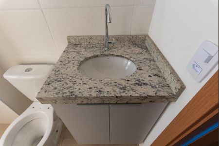 Apartamento para alugar com 55m², 2 quartos e 1 vaga Apartamento para alugar com 55m², 2 quartos e 1 vagaBanheiro da Suíte