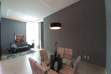 Casa à venda com 225m², 3 quartos e 2 vagasSala de Jantar