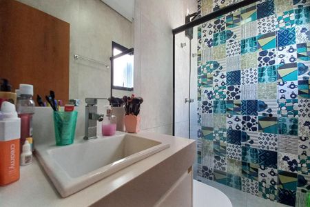 Casa à venda com 225m², 3 quartos e 2 vagasBanheiro da Suíte