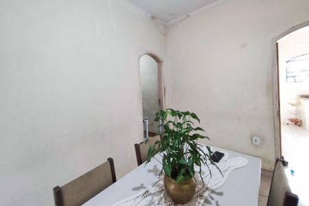 Casa à venda com 242m², 5 quartos e 5 vagas Casa à venda com 242m², 5 quartos e 5 vagasSala de Jantar